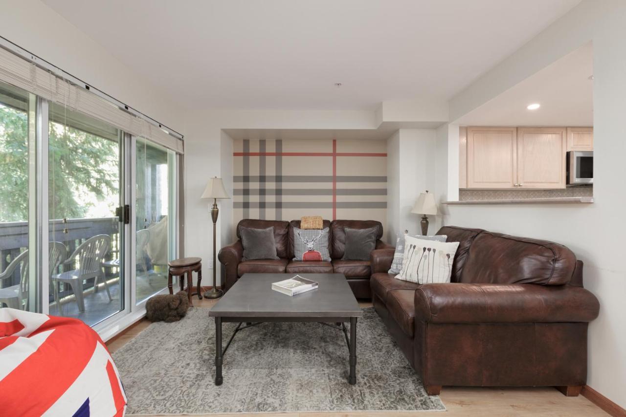 Lagoons By Cozystay Signature Whistler Exterior photo